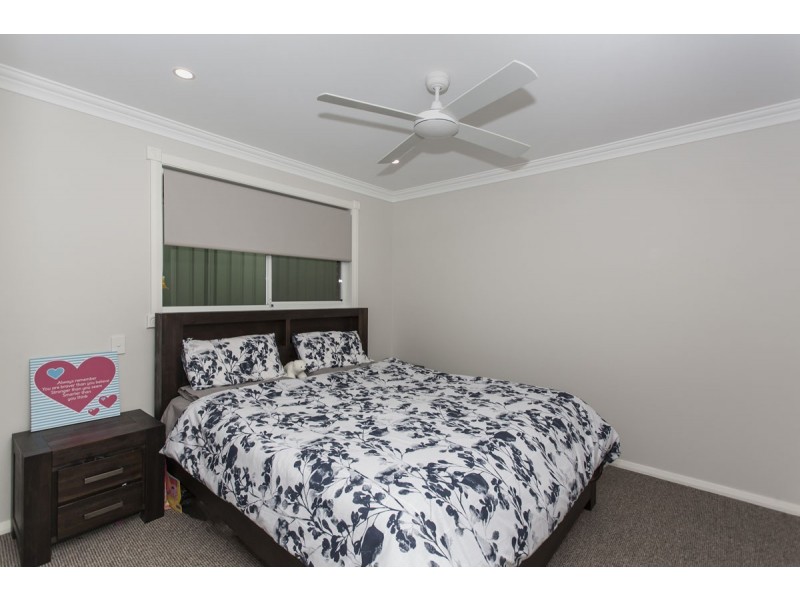 2/77 Dalyell Way, Raymond Terrace NSW 2324