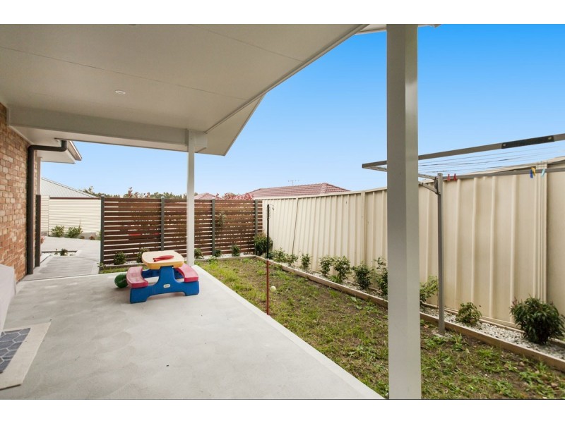 2/77 Dalyell Way, Raymond Terrace NSW 2324
