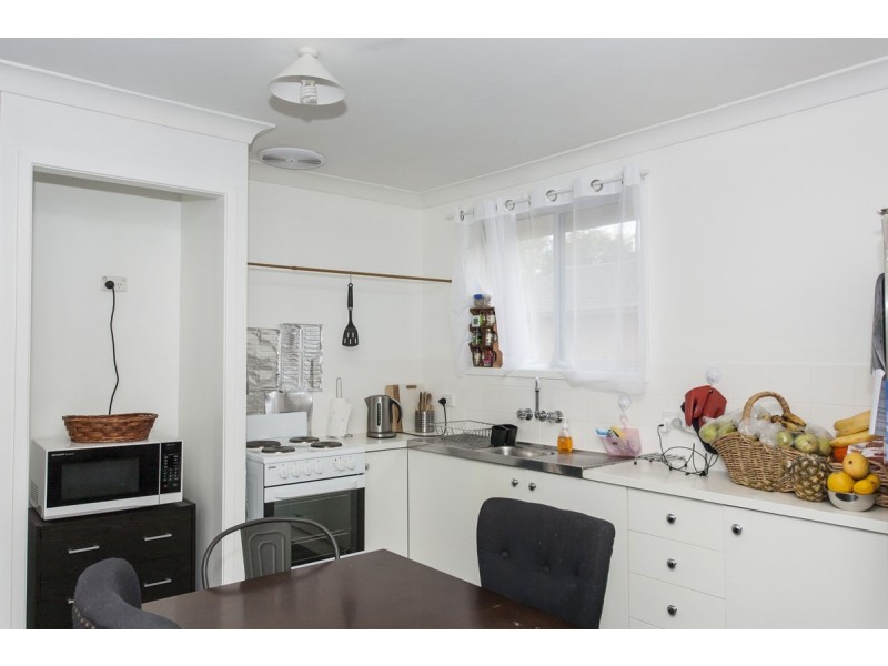 8 Elwin Road, Raymond Terrace NSW 2324