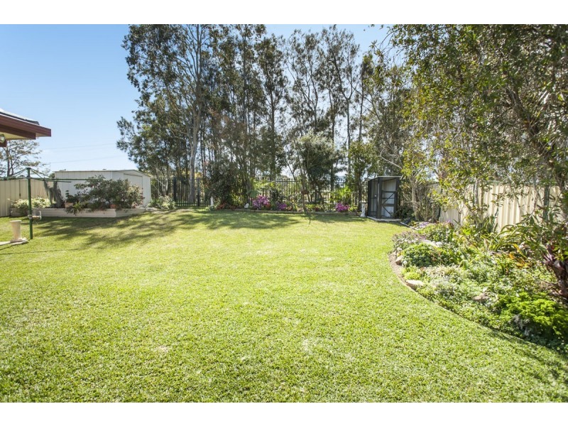 75 Hastings Drive, Raymond Terrace NSW 2324