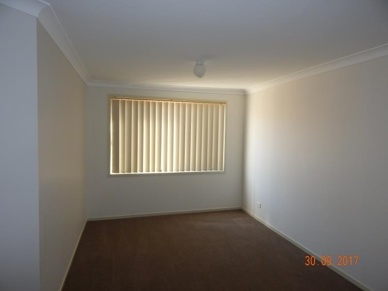 3 MCPHERSON PLACE, Raymond Terrace NSW 2324