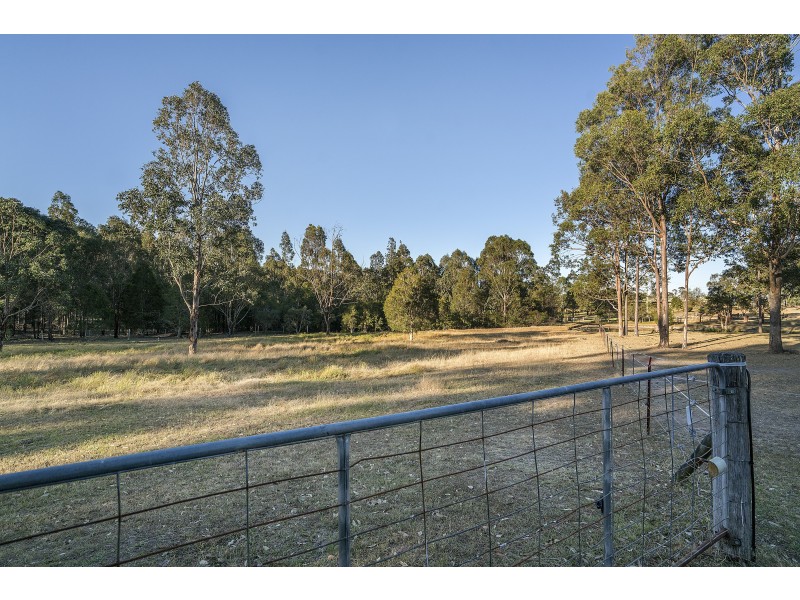270 Wallarobba Road, Brookfield NSW 2420