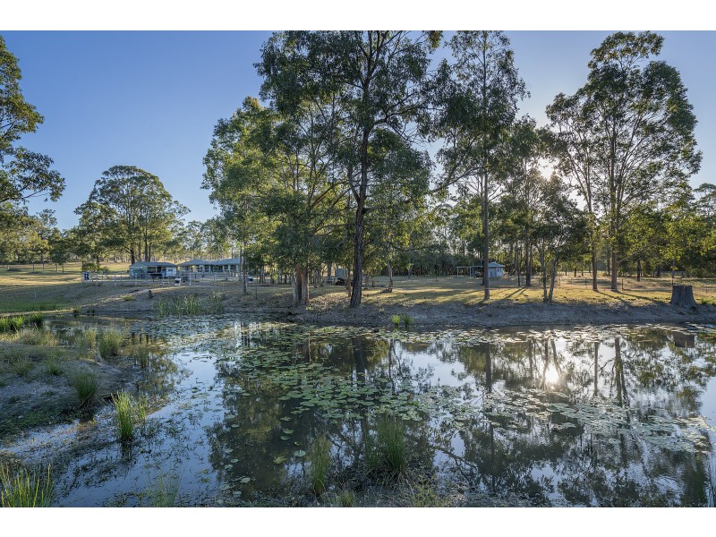 270 Wallarobba Road, Brookfield NSW 2420