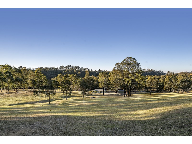 270 Wallarobba Road, Brookfield NSW 2420