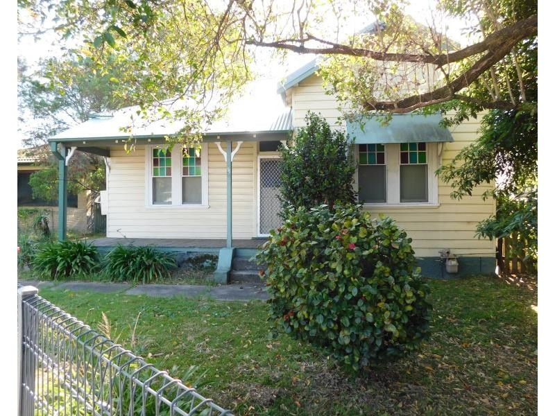 31 BRIDGES ROAD, New Lambton NSW 2305