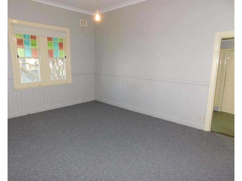 31 BRIDGES ROAD, New Lambton NSW 2305