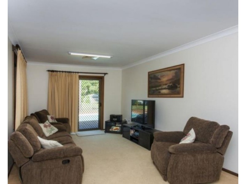 10 ELIZABETH AVENUE, Raymond Terrace NSW 2324