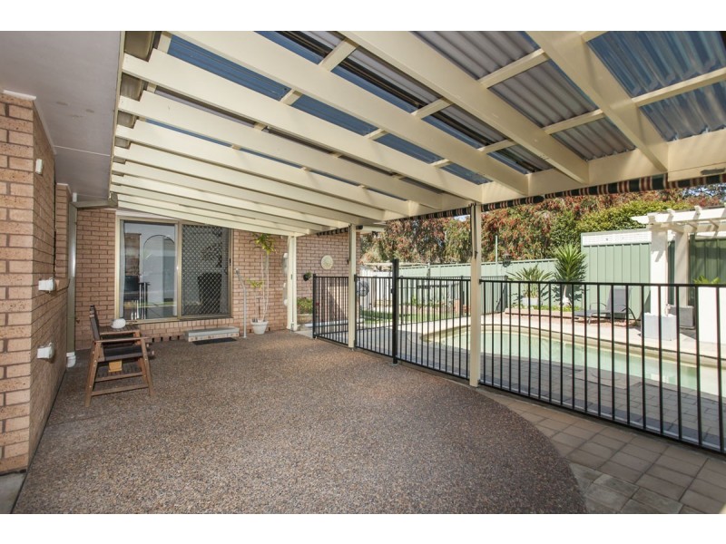 14 Macquarie Close, Raymond Terrace NSW 2324