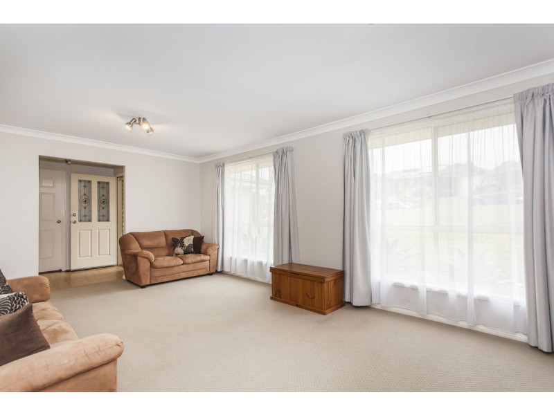 10 Loftus Place, Raymond Terrace NSW 2324