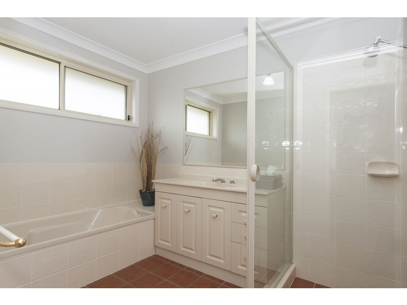 10 Loftus Place, Raymond Terrace NSW 2324