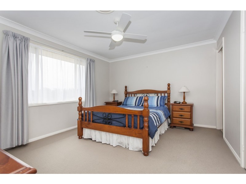 10 Loftus Place, Raymond Terrace NSW 2324