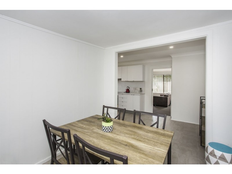 11 Kookaburra Parade, Woodberry NSW 2322