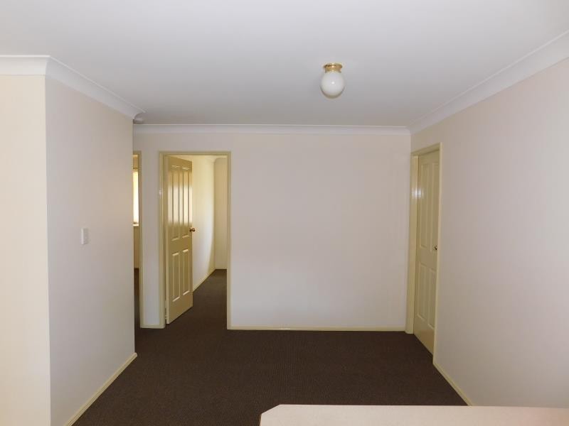 2/19 HOLLYDEEN AVENUE, Raymond Terrace NSW 2324