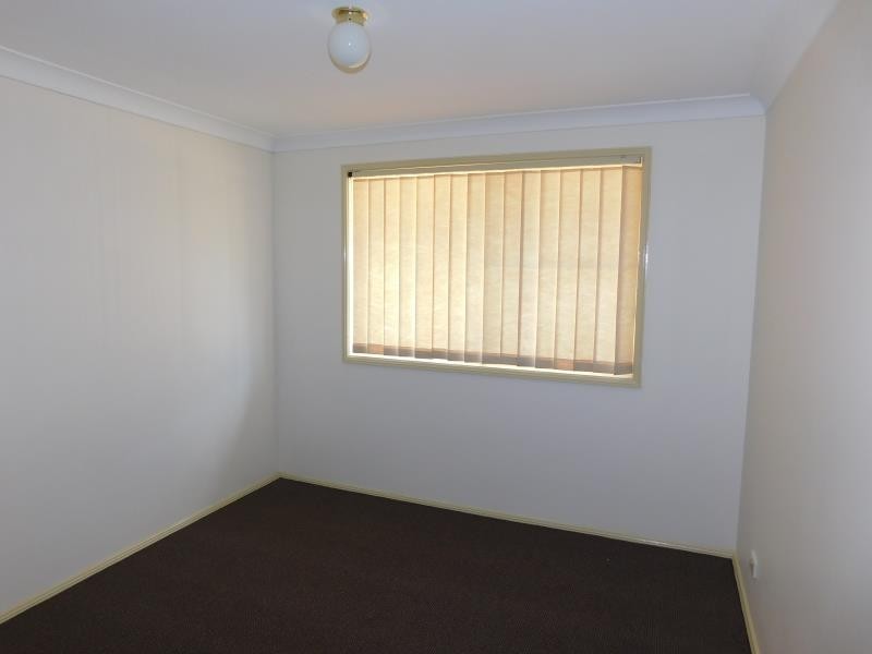 2/19 HOLLYDEEN AVENUE, Raymond Terrace NSW 2324