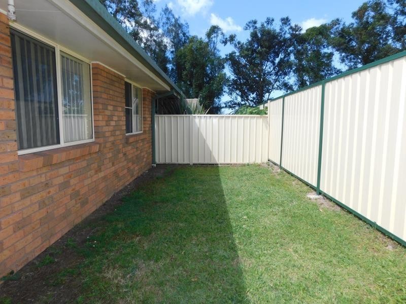 2/19 HOLLYDEEN AVENUE, Raymond Terrace NSW 2324