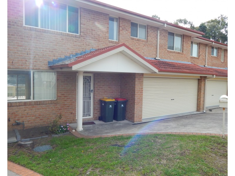 2/3 OAK CIRCUIT, Raymond Terrace NSW 2324