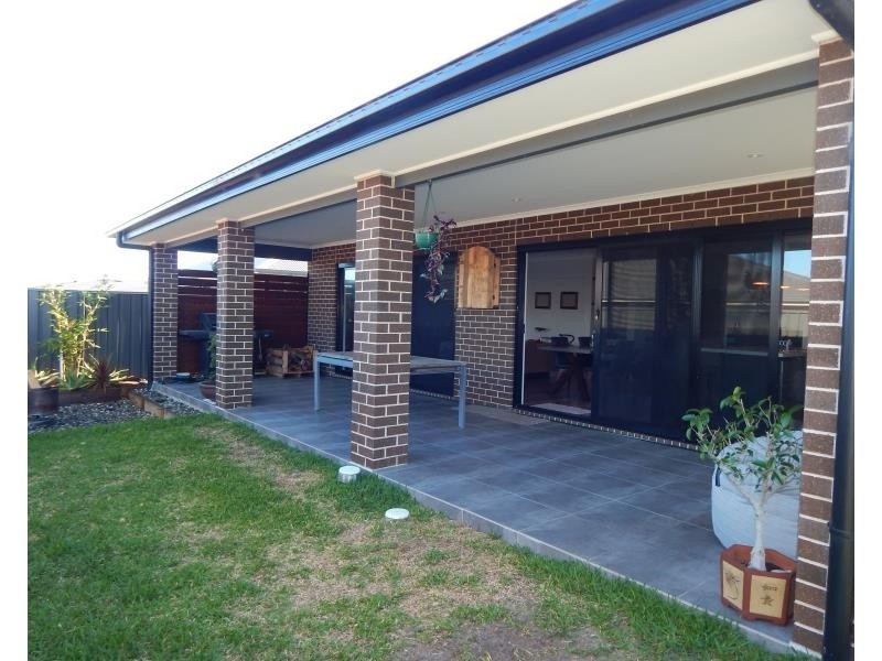 62 SEASIDE BOULEVARD, FERN BAY, Fern Bay NSW 2295