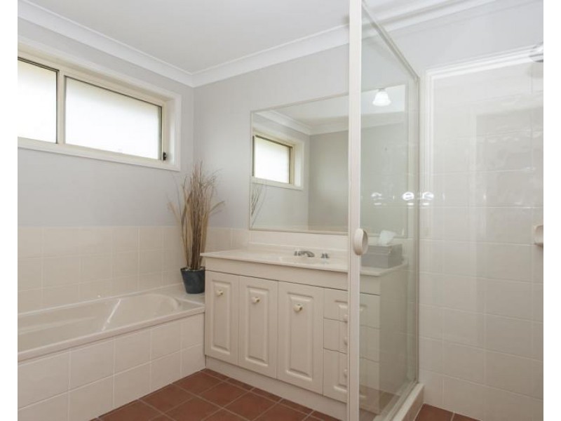 10 LOFTUS PLACE, Raymond Terrace NSW 2324