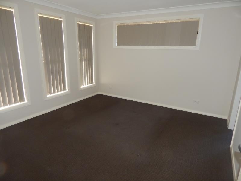 9 EDWARD WINDEYER WAY, Raymond Terrace NSW 2324