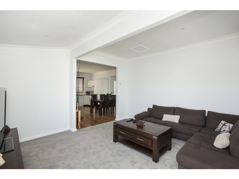 37 Farnsworth Street, Thornton NSW 2322