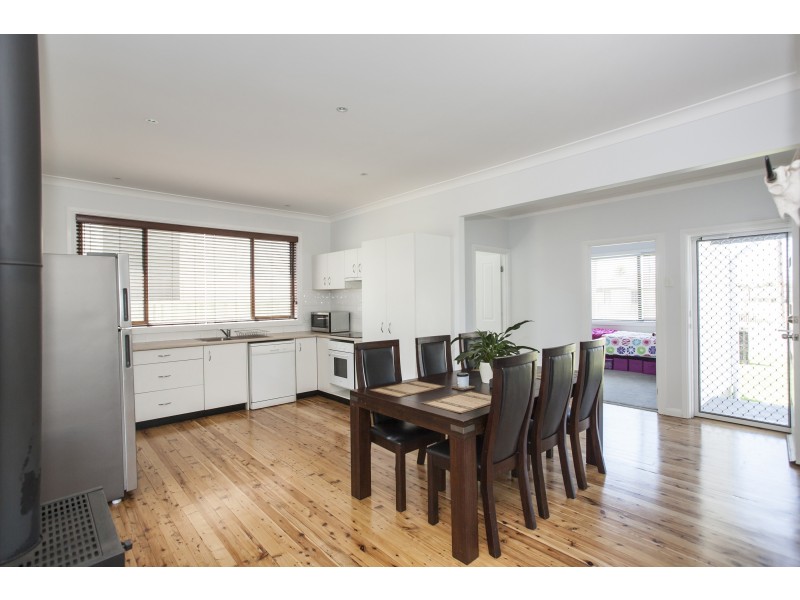 37 Farnsworth Street, Thornton NSW 2322