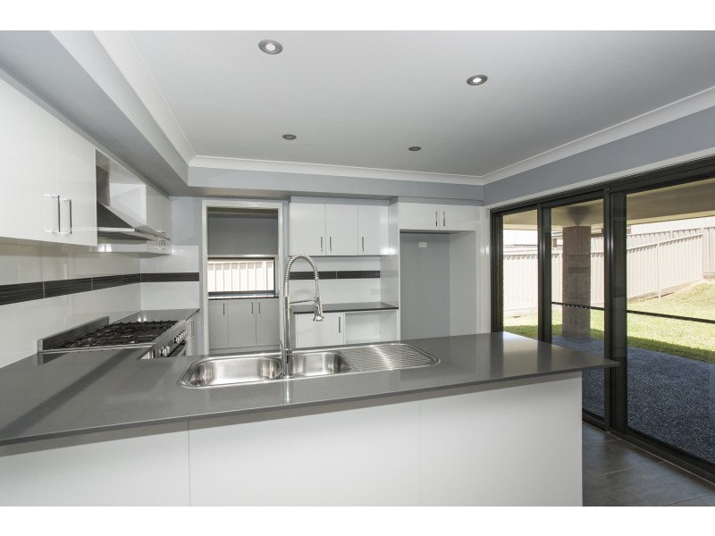 15 Reo Street, Largs NSW 2320