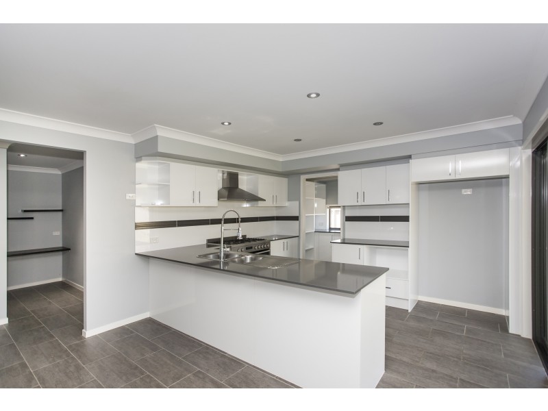 15 Reo Street, Largs NSW 2320