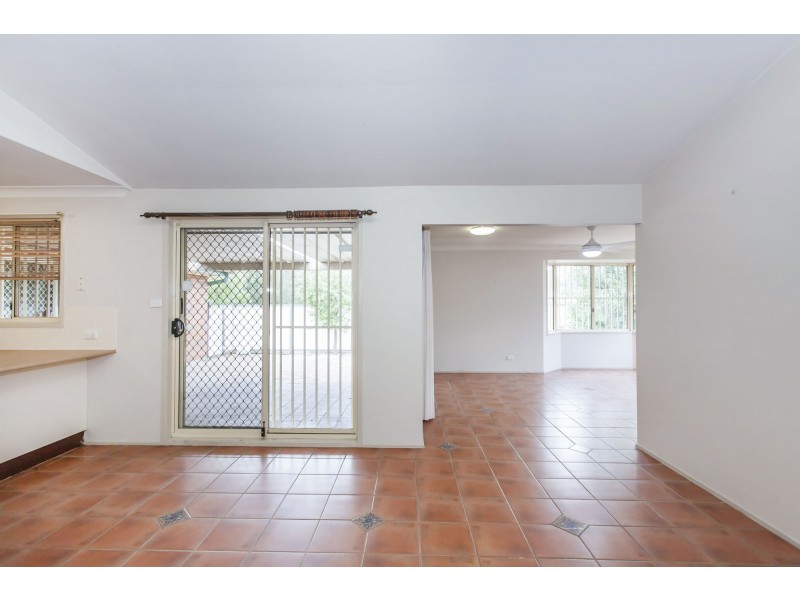 25 Dalyell Way, Raymond Terrace NSW 2324