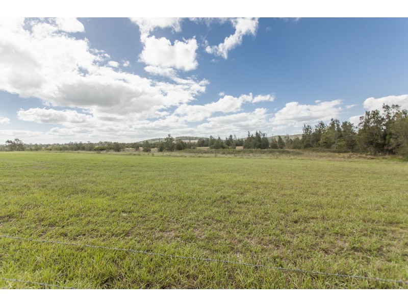 25 Dalyell Way, Raymond Terrace NSW 2324