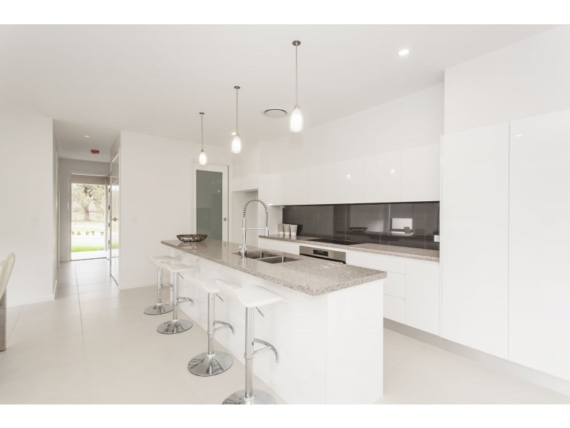 103 Triton Boulevard, North Rothbury NSW 2335