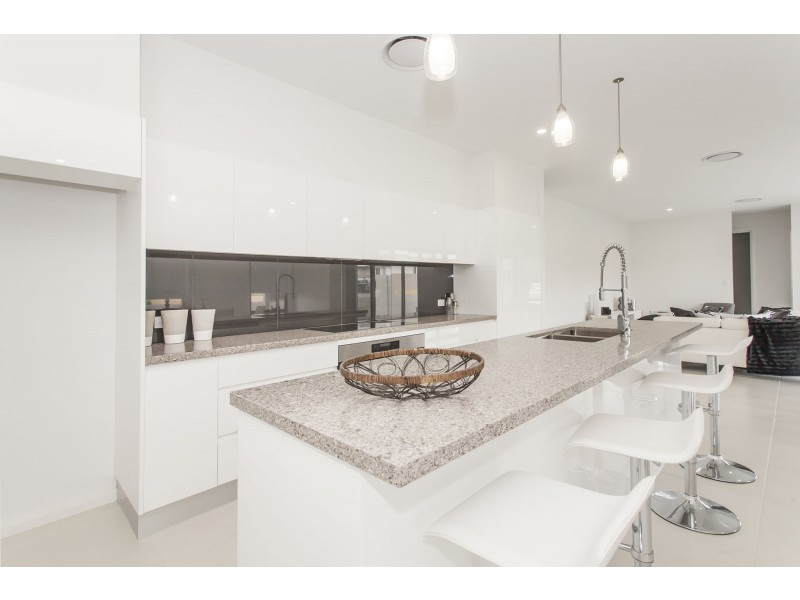 103 Triton Boulevard, North Rothbury NSW 2335