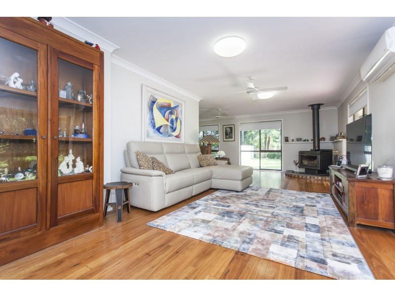 11 Hideaway Drive, Salt Ash NSW 2318