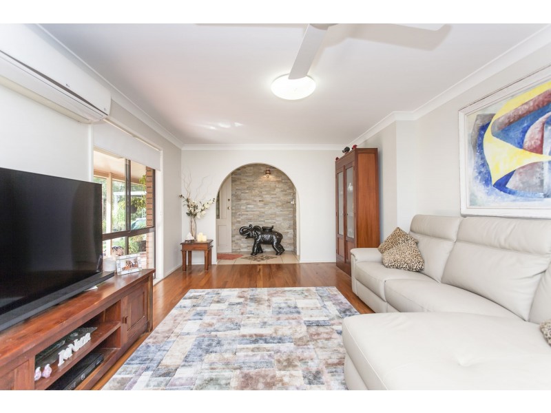 11 Hideaway Drive, Salt Ash NSW 2318