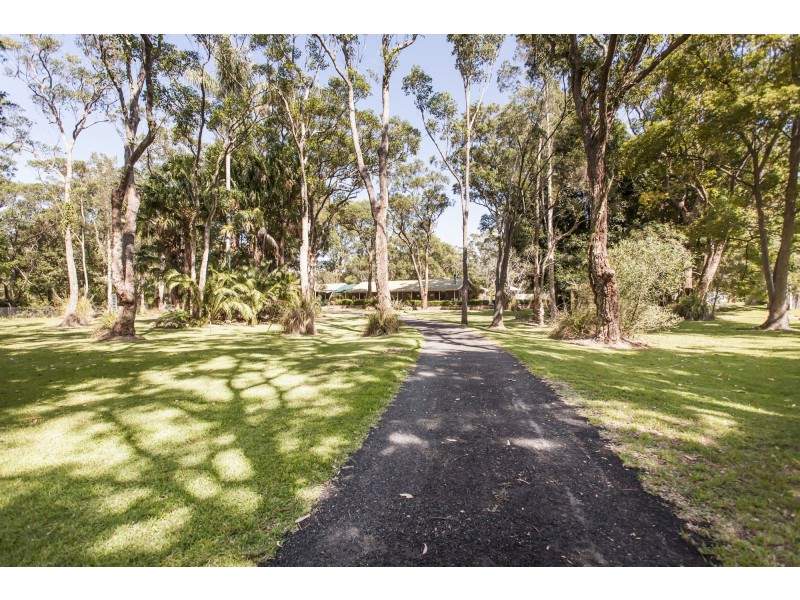 11 Hideaway Drive, Salt Ash NSW 2318