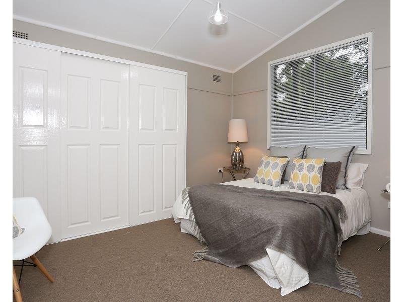 17 WINDSOR STREET, Raymond Terrace NSW 2324