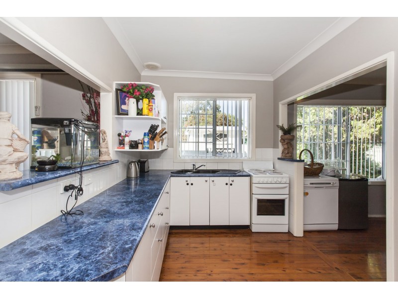 23 Gwen Parade, Raymond Terrace NSW 2324