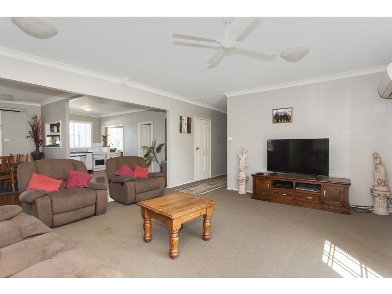 23 Gwen Parade, Raymond Terrace NSW 2324