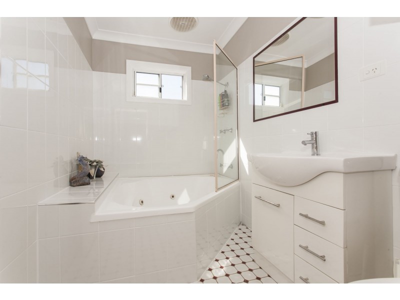 23 Gwen Parade, Raymond Terrace NSW 2324