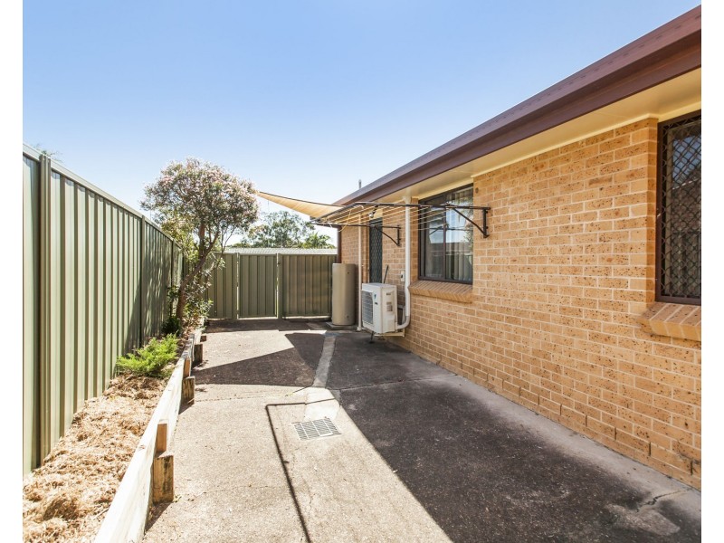 Unit 1 & 2/2 Blair Close, Raymond Terrace NSW 2324