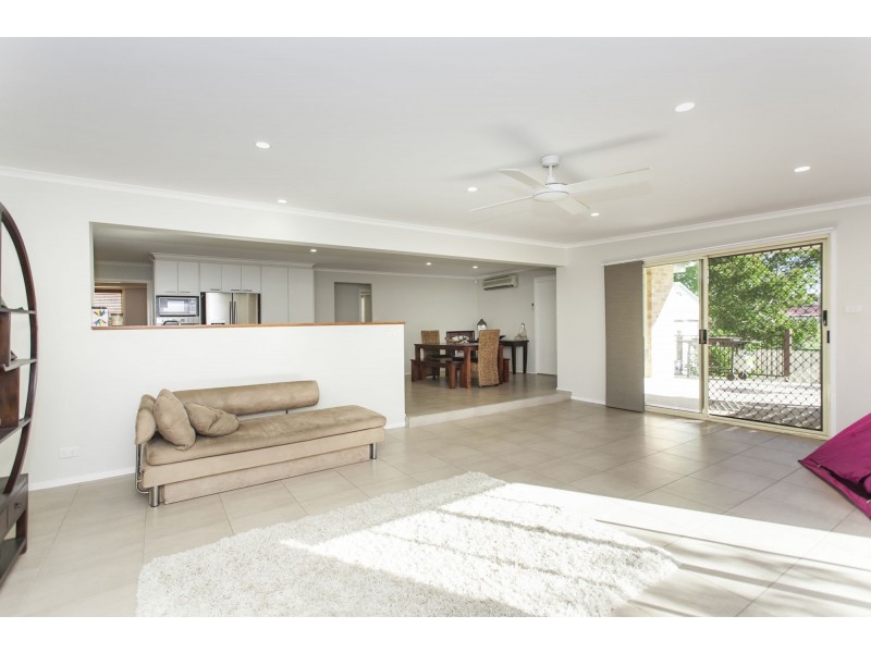 9 Holwell Circuit, Raymond Terrace NSW 2324