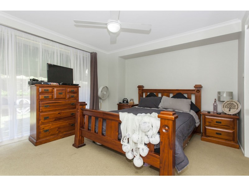 9 Holwell Circuit, Raymond Terrace NSW 2324