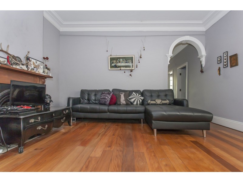 51 Banks Street, East Maitland NSW 2323