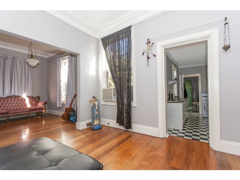 51 Banks Street, East Maitland NSW 2323