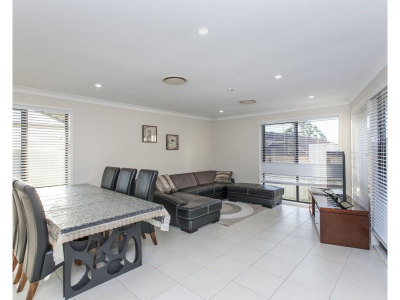 7 Edstein Place, Raymond Terrace NSW 2324