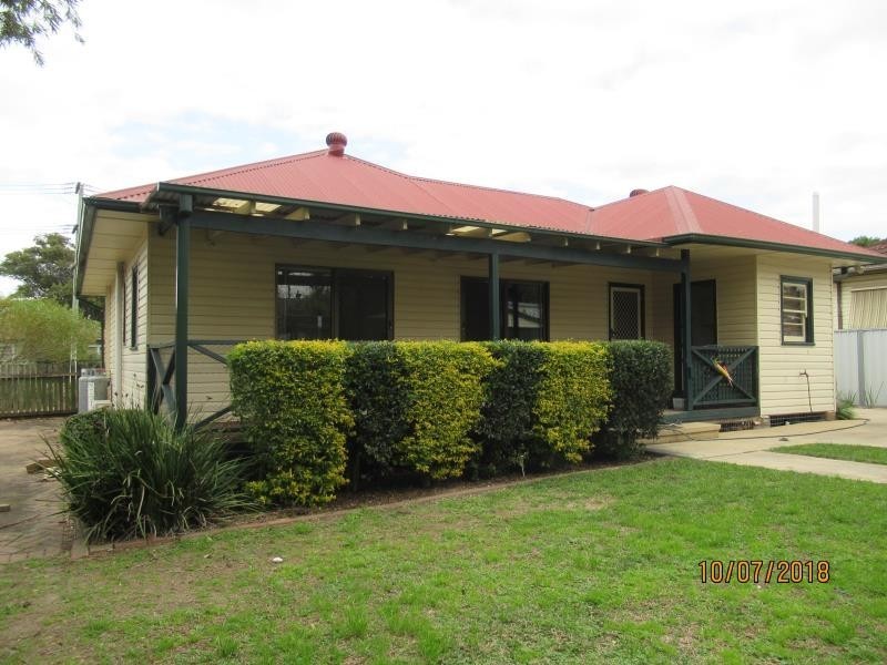 2 TATHRA STREET, Raymond Terrace NSW 2324