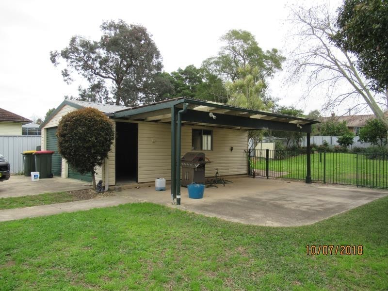 2 TATHRA STREET, Raymond Terrace NSW 2324