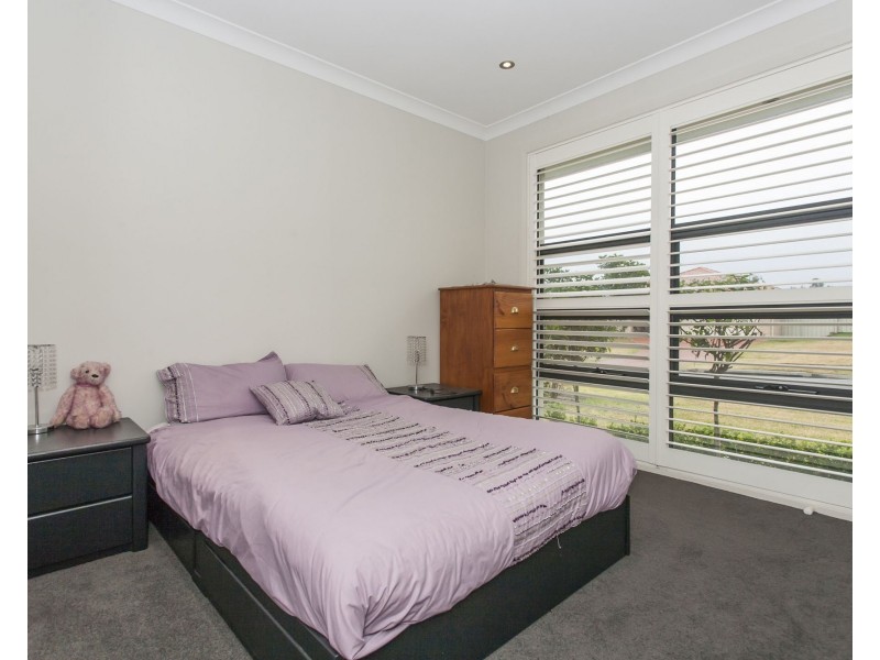 7 Edward Windeyer Way, Raymond Terrace NSW 2324