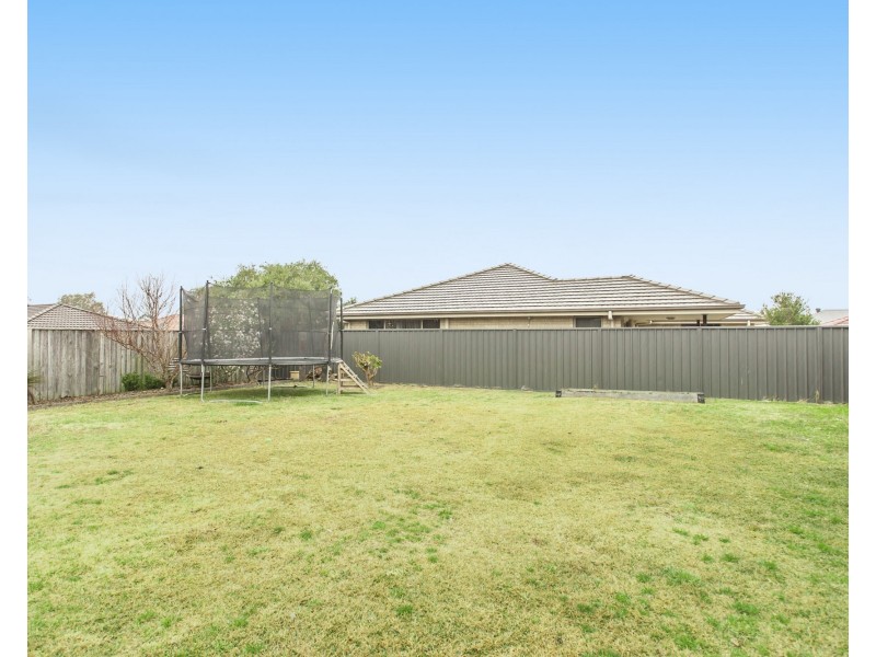 7 Edward Windeyer Way, Raymond Terrace NSW 2324