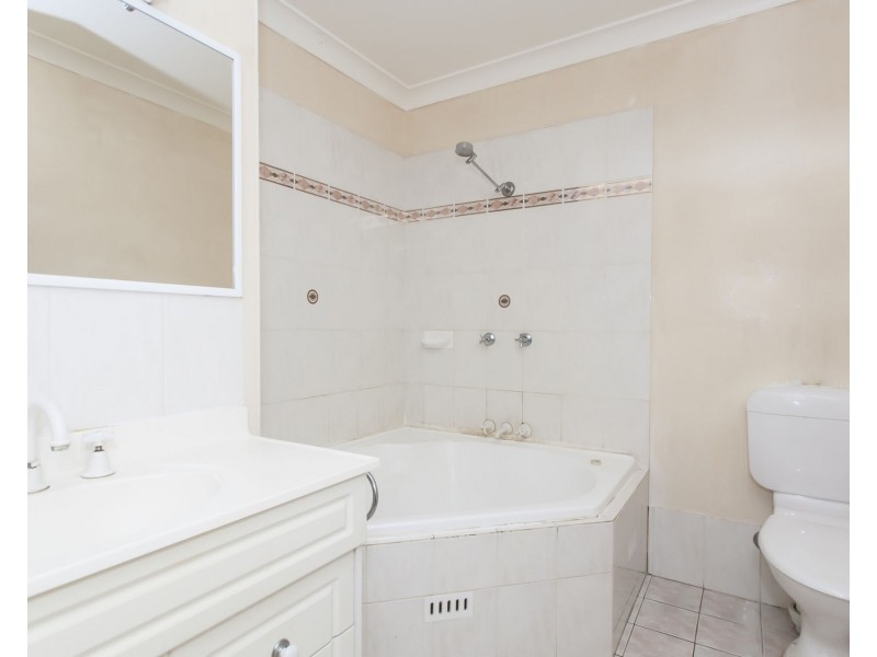 4/12 Elliott Close, Raymond Terrace NSW 2324