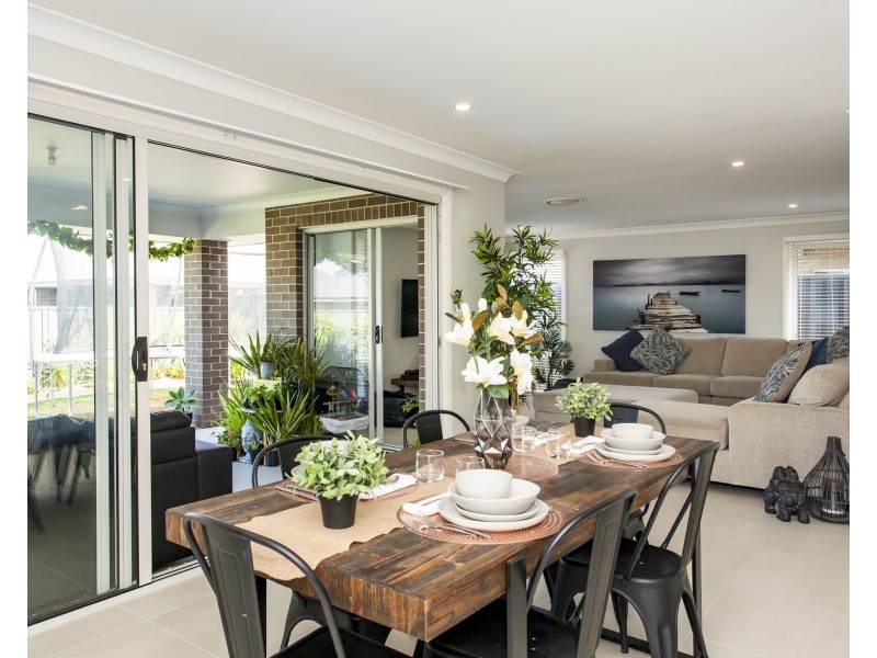 14 Groundsel Street, Fern Bay NSW 2295